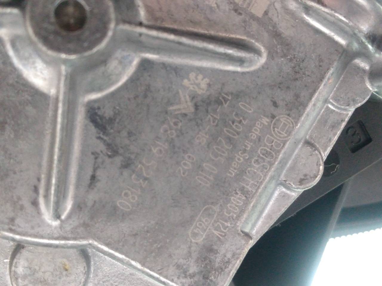 MOTOR LIMPIA TRASERO PEUGEOT 308 9819523180 / E1-A4-44-2 / 0390205010 9819523180E1A44420390205010 - Vista 2