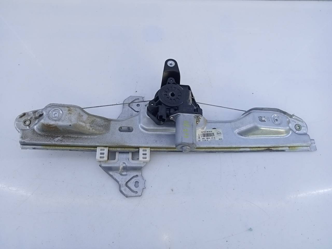 ELEVALUNAS TRASERO DERECHO NISSAN QASHQAI (J11) 827004EA0A / E2-A4-55-2 827004EA0AE2A4552