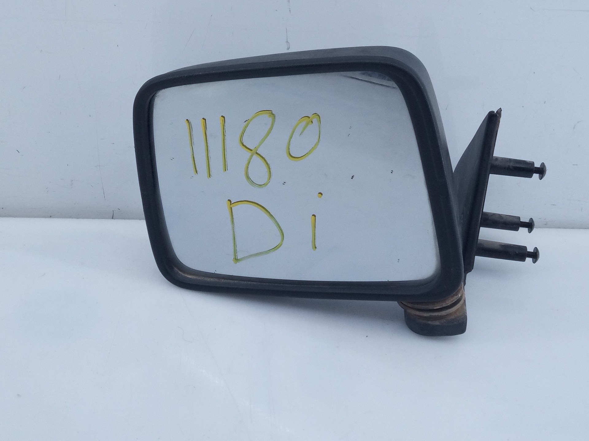 RETROVISOR IZQUIERDO MANUAL NISSAN PICK-UP (D22) 8070 / E2-A4-60-1 8070E2A4601