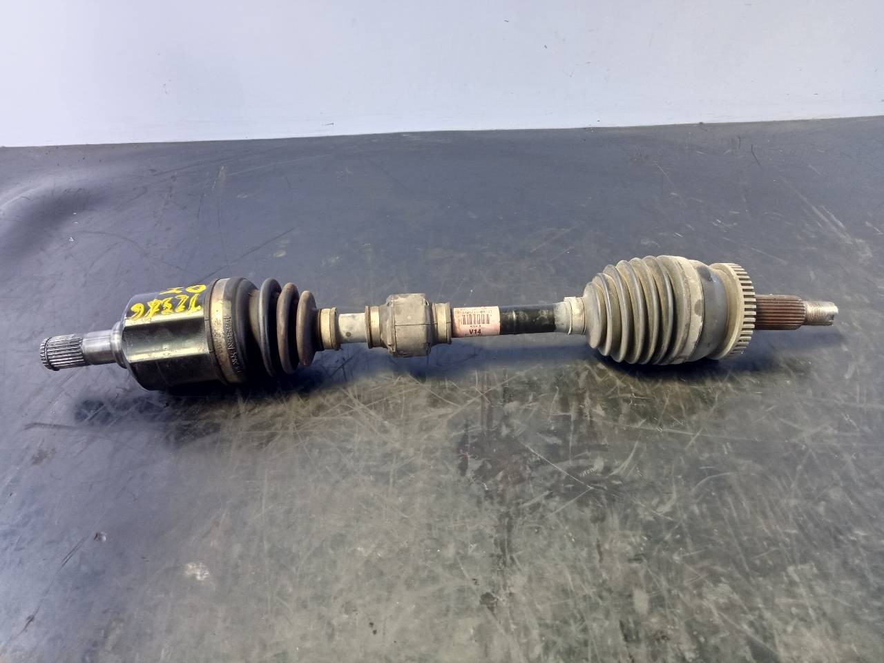 TRANSMISION DELANTERA IZQUIERDA HYUNDAI I40 49500 / P1-A6-26 / 37320 49500P1A62637320