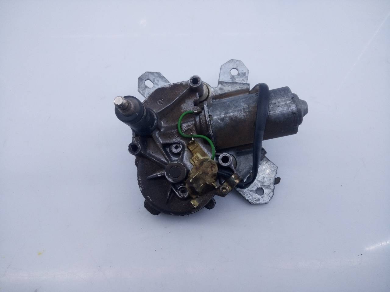 MOTOR LIMPIA TRASERO NISSAN TERRANO/TERRANO.II (R20) E2-A4-40-2 E2A4402