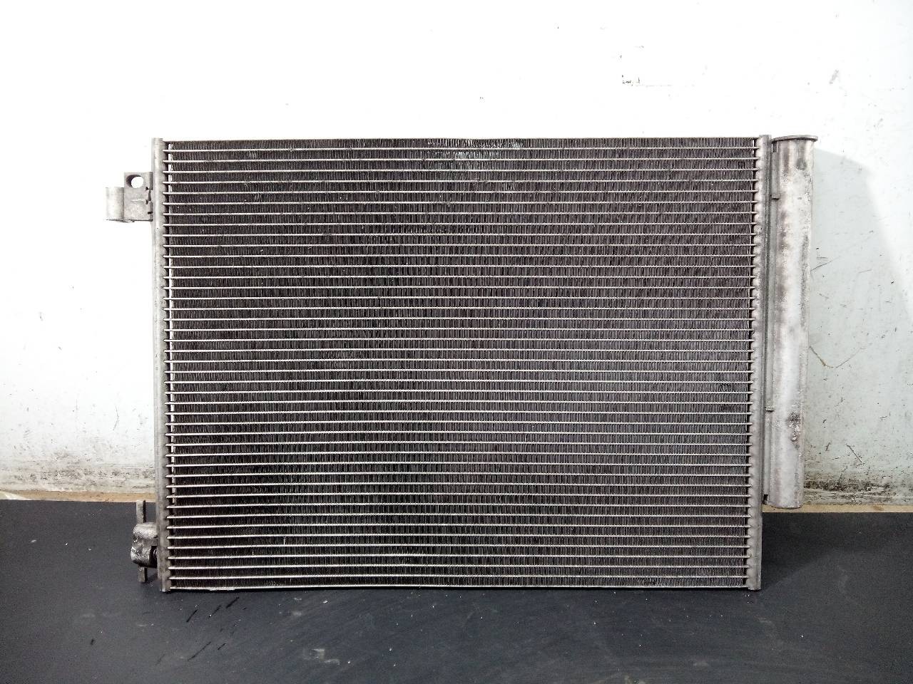 CONDENSADOR / RADIADOR AIRE ACONDICIONADO DACIA LODGY 921005454R / P2-A4-4 921005454RP2A44 - Vista 2