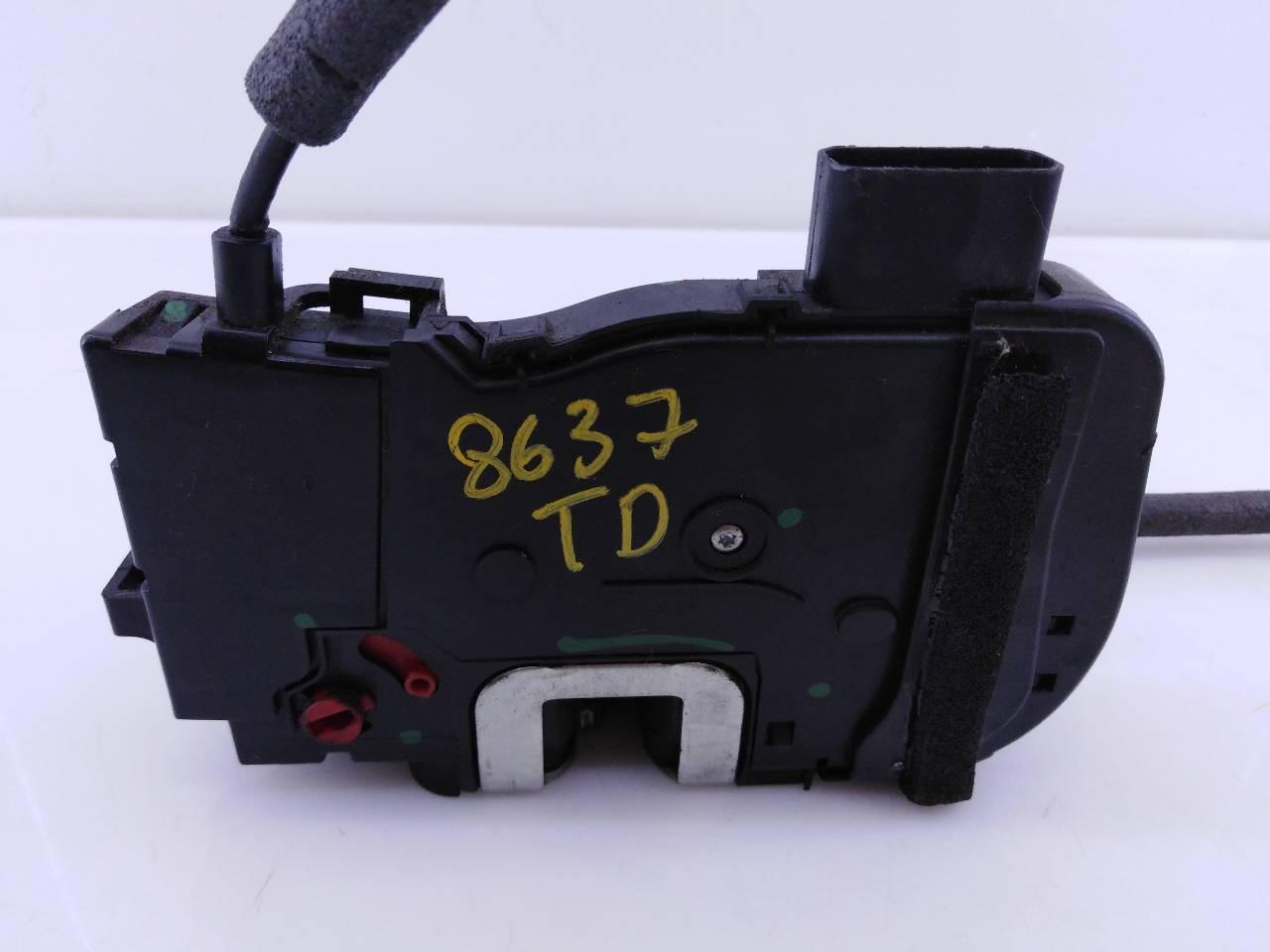 CERRADURA PUERTA TRASERA DERECHA KIA SPORTAGE 814203U000 / E2-B5-10-1 814203U000E2B5101 - Vista 2