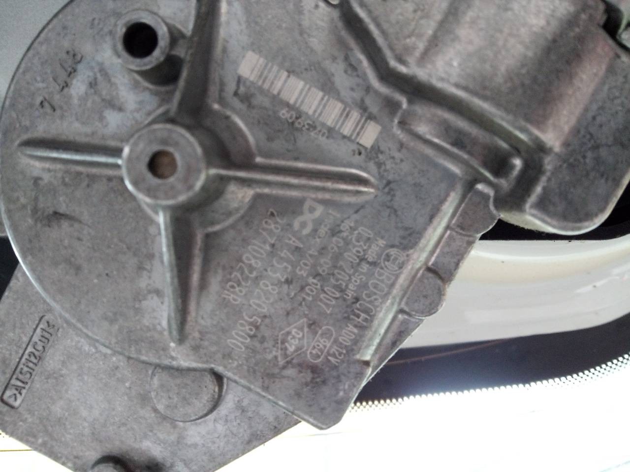MOTOR LIMPIA TRASERO RENAULT KADJAR 287108228R / 0390205007 287108228R0390205007 - Vista 2