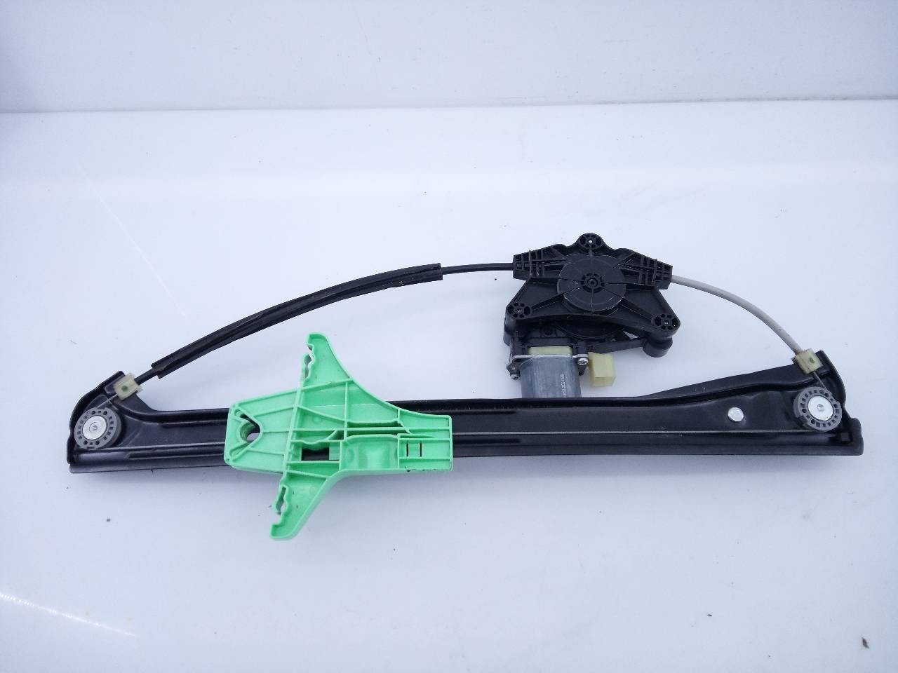 ELEVALUNAS TRASERO DERECHO VOLKSWAGEN TIGUAN 0130822714 / E1-B6-55-2 / E850202098 0130822714E1B6552E850202098 - Vista 2