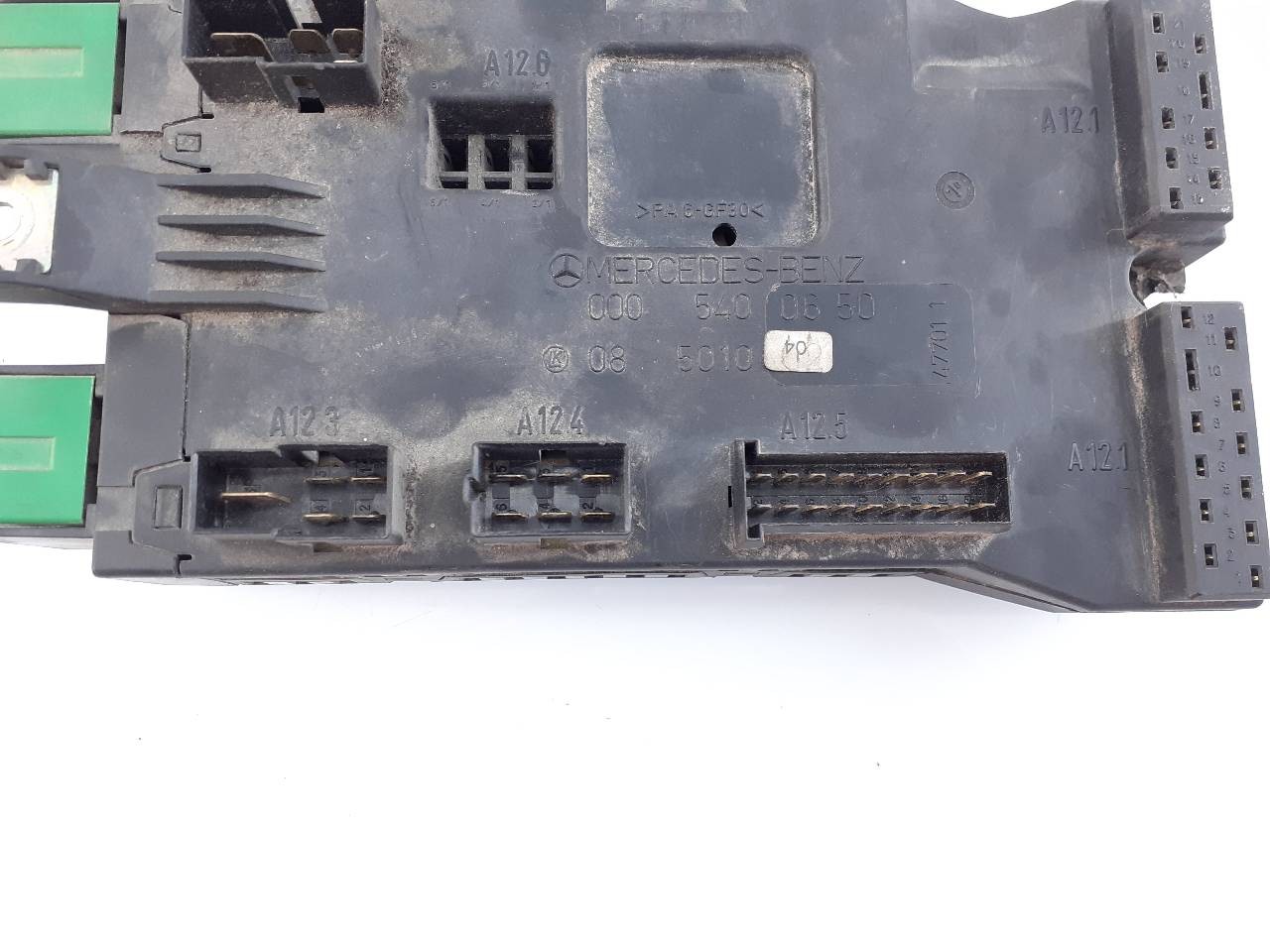 CAJA RELES / FUSIBLES MERCEDES-BENZ VITO (W638) COMBI 0005400650 / E3-A1-8-1 0005400650E3A181 - Vista 3