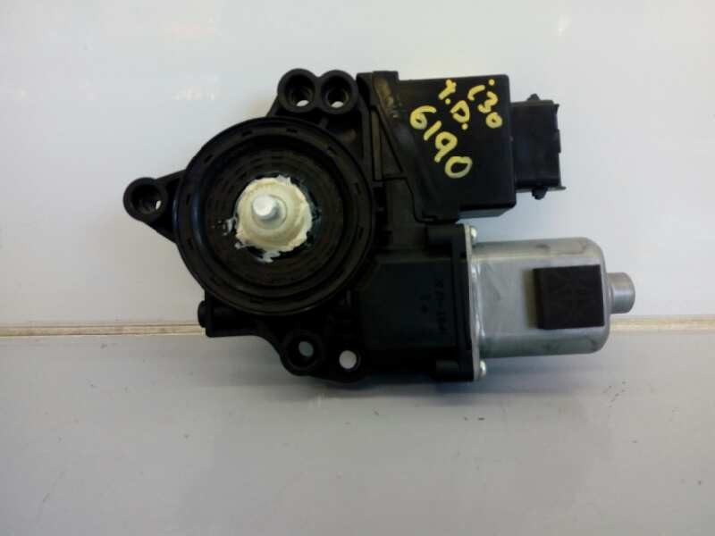 MOTOR ELEVALUNAS TRASERO DERECHO HYUNDAI I30 (GD) 83460A6010 / E2-B5-18-1 83460A6010E2B5181
