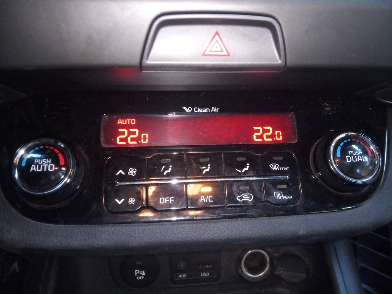 MANDO CLIMATIZADOR KIA SPORTAGE 972503U800 / E3-A3-36-2 972503U800E3A3362 - Vista 3