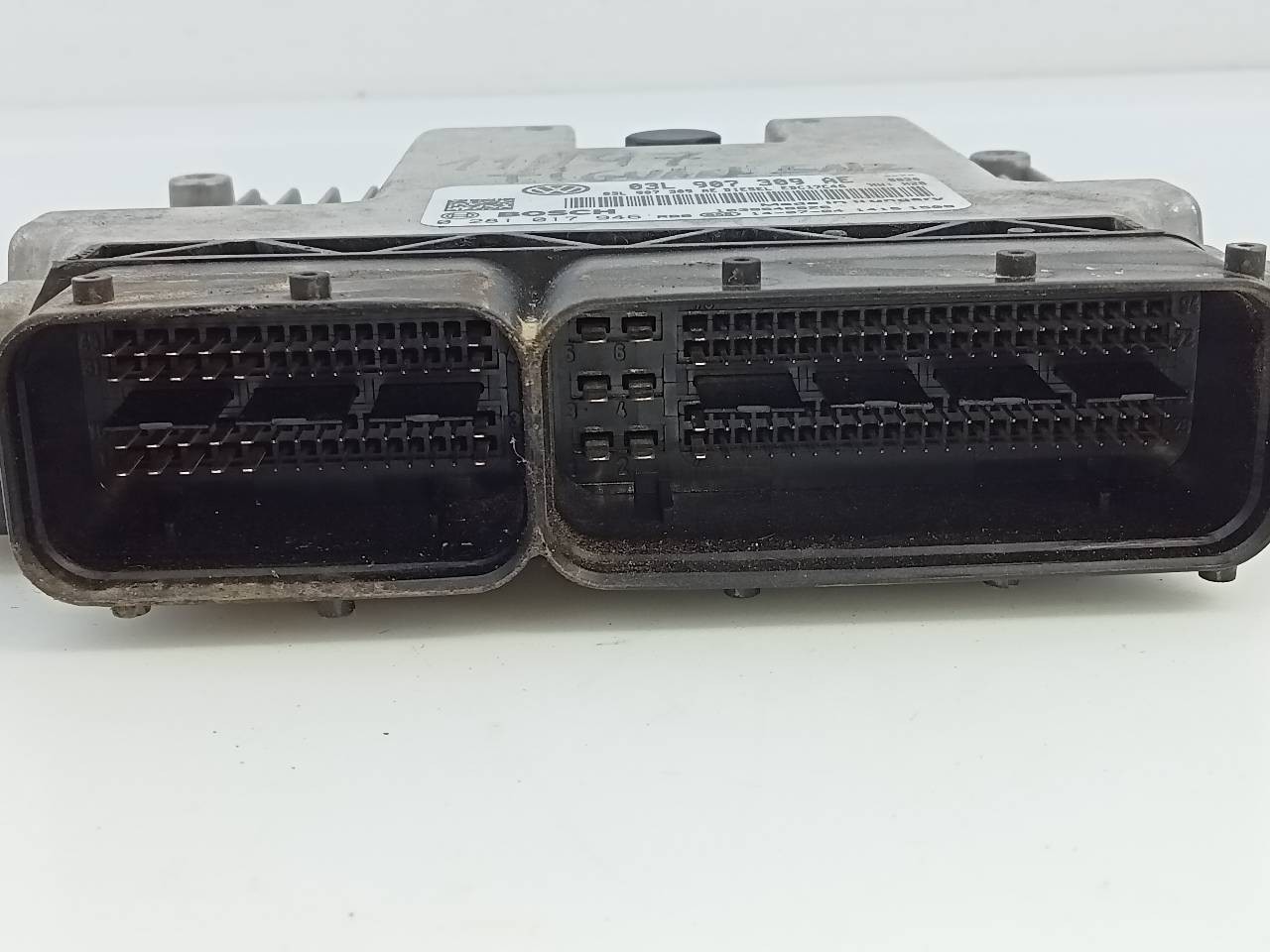 CENTRALITA MOTOR UCE VOLKSWAGEN TIGUAN (5N2) 03L907309AE / E2-A1-39-7 / 0281017946 03L907309AEE2A13970281017946 - Vista 3