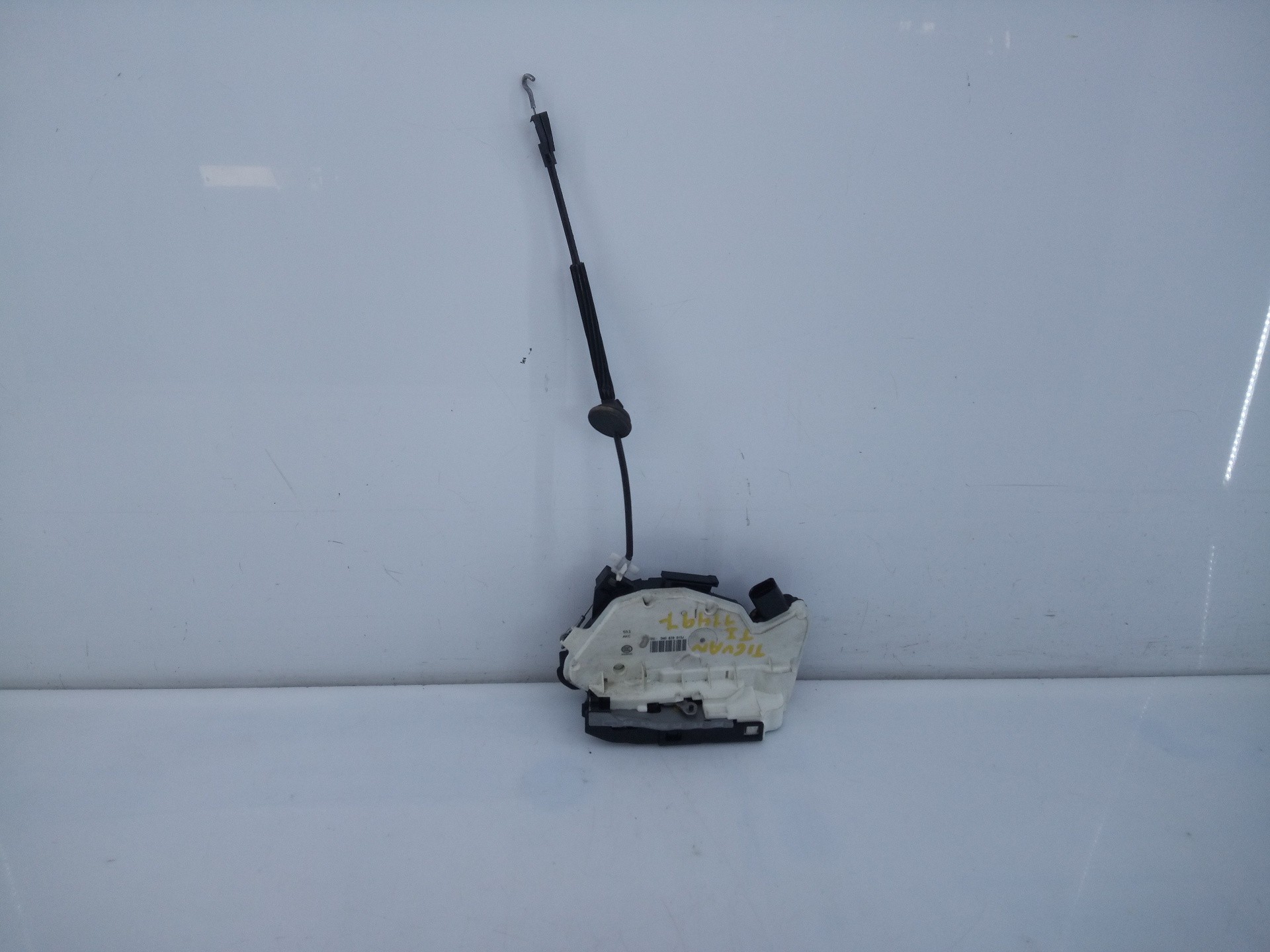 CERRADURA PUERTA TRASERA IZQUIERDA VOLKSWAGEN TIGUAN (5N2) 5N0839015J / E1-B6-56-3 5N0839015JE1B6563