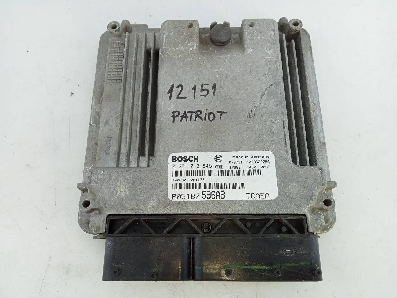 CENTRALITA MOTOR UCE CHRYSLER JEEP PATRIOT P05187596AB / E3-B6-22-1 / 0281013845 P05187596ABE3B62210281013845