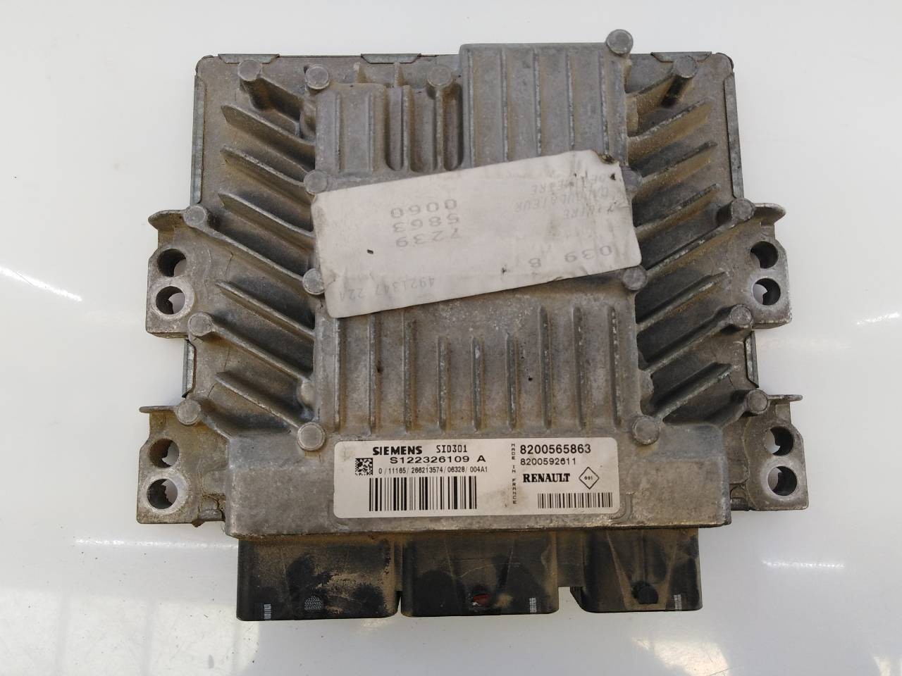 CENTRALITA MOTOR UCE RENAULT SCENIC II 8200565863 / E2-A1-37-1 / S122326109A 8200565863E2A1371S122326109A