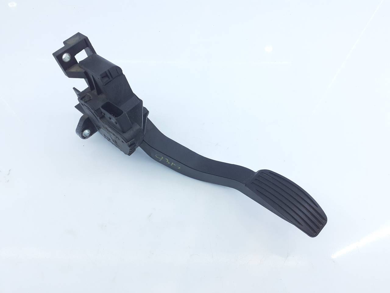 PEDAL ACELERADOR IVECO DAILY FURGÓN 5801333490 / E3-B6-7-1 5801333490E3B671