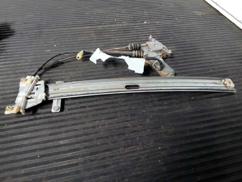 ELEVALUNAS DELANTERO IZQUIERDO KIA SPORTAGE E2-B5-13-2 E2B5132 - Vista 2