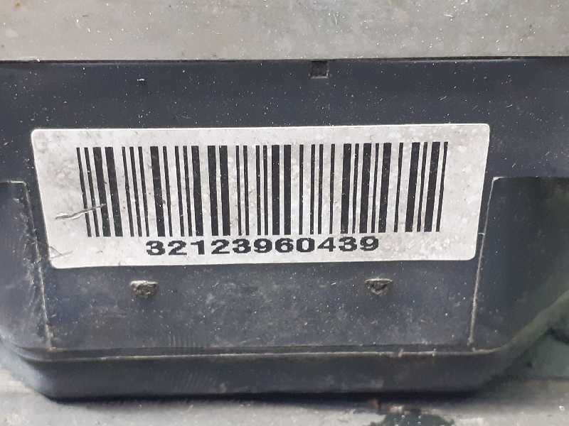 ABS KIA CARNIVAL XKLN8030551 / P3-A8-24-5 / 32123960439 XKLN8030551P3A824532123960439 - Vista 2