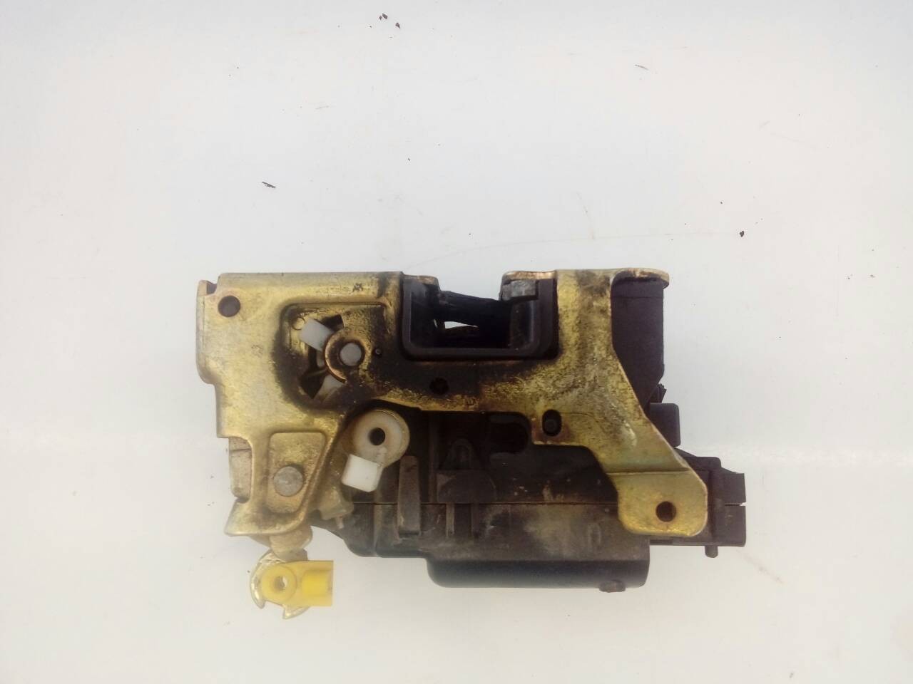 CERRADURA PUERTA DELANTERA DERECHA RENAULT KANGOO (F/KC0) 27X56 / E1-A1-4-2 27X56E1A142 - Vista 3