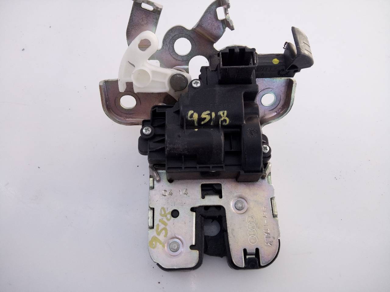CERRADURA MALETERO / PORTON SEAT TOLEDO (KG3) E1-B6-3-2 E1B632 - Vista 2