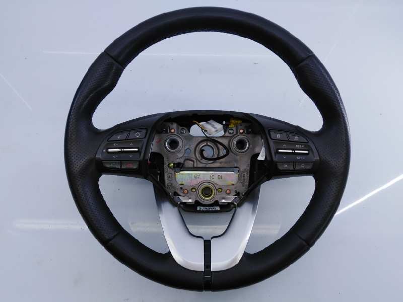 VOLANTE HYUNDAI I30 CW (PD) E2-B5-8-2 E2B582