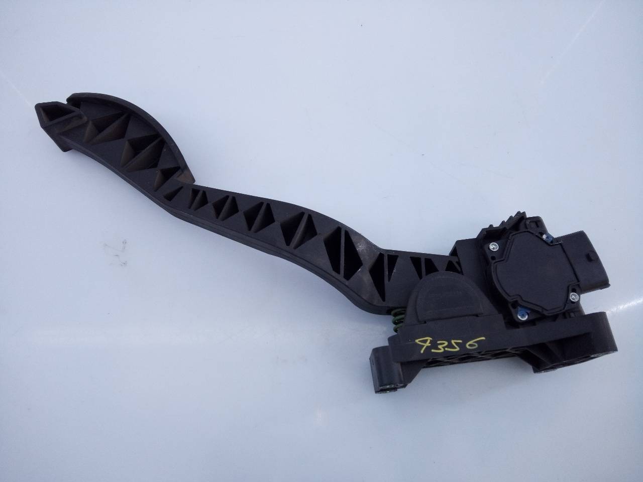 PEDAL ACELERADOR ALFA ROMEO GT (125) 0281002380 / E3-A4-17-4 / 486608552 0281002380E3A4174486608552