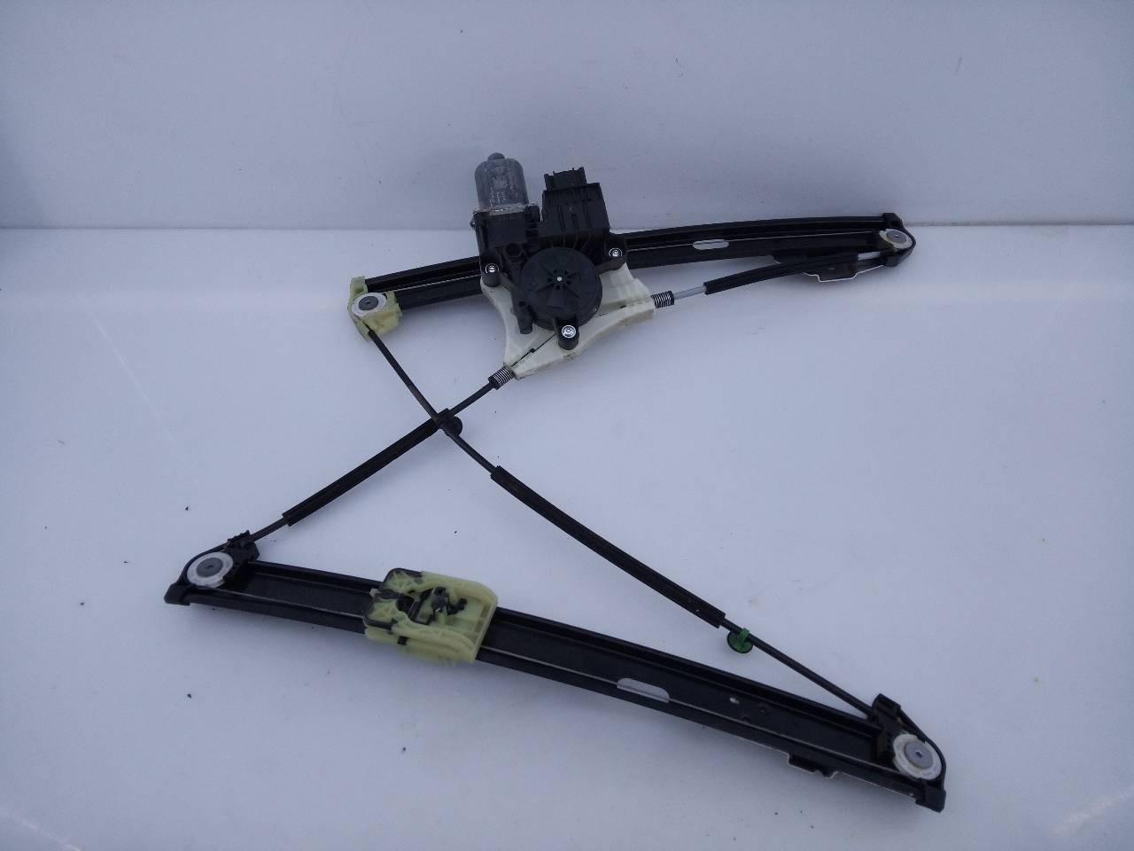 ELEVALUNAS DELANTERO DERECHO SEAT ARONA E850206010 / E1-B6-40-1 E850206010E1B6401 - Vista 3