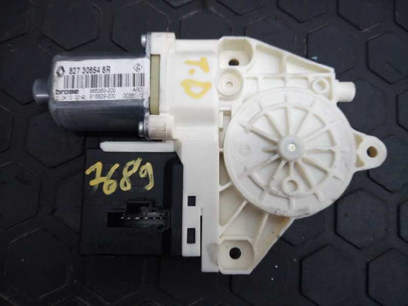 MOTOR ELEVALUNAS TRASERO DERECHO RENAULT MEGANE III BERLINA 5 P 827306548R / E1-A1-24-2 / 966363200 827306548RE1A1242966363200