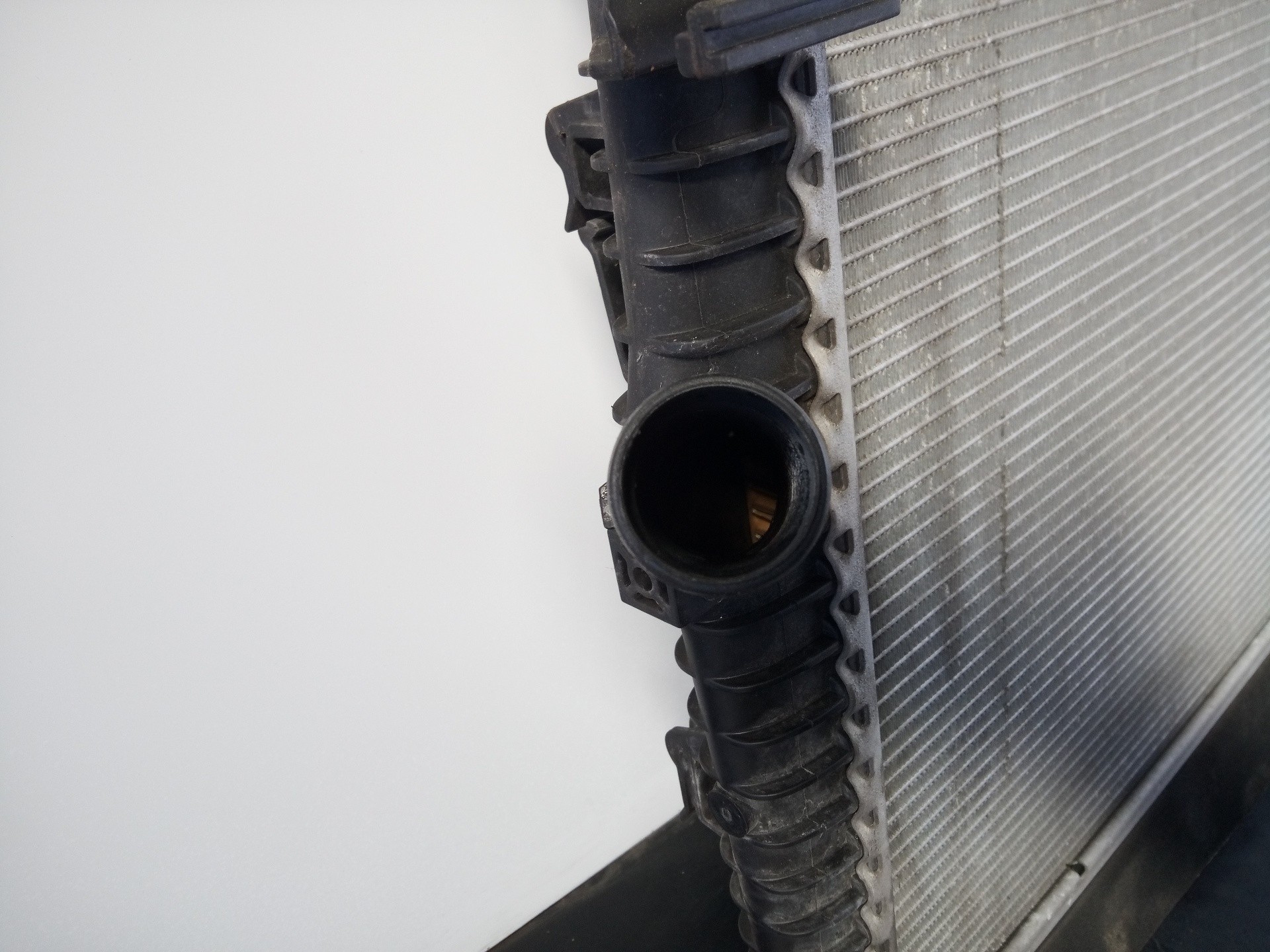 RADIADOR AGUA FORD TRANSIT (TTS) KOMBI P2-A6-5 P2A65 - Vista 3