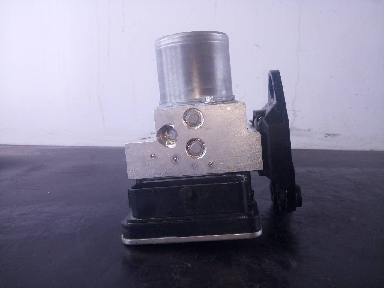 ABS VOLKSWAGEN TOUAREG 4M6614517BB / P3-A8-28-2 / 23052633448 4M6614517BBP3A828223052633448 - Vista 3