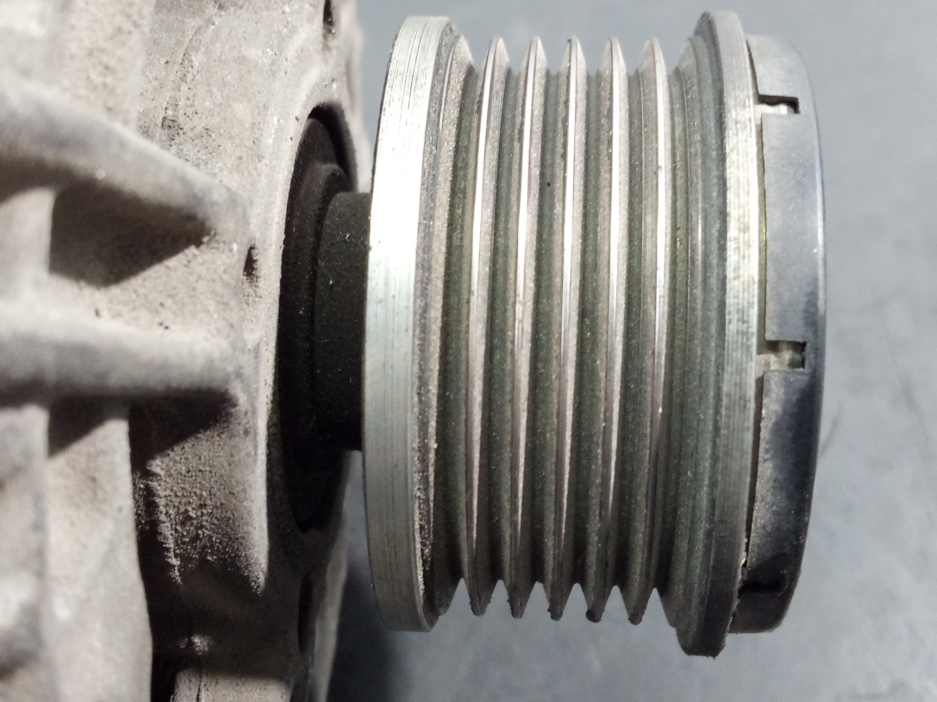 ALTERNADOR NISSAN JUKE (F15) 8200728292 / P3-A4-4-3 / 0124525140 8200728292P3A4430124525140 - Vista 3
