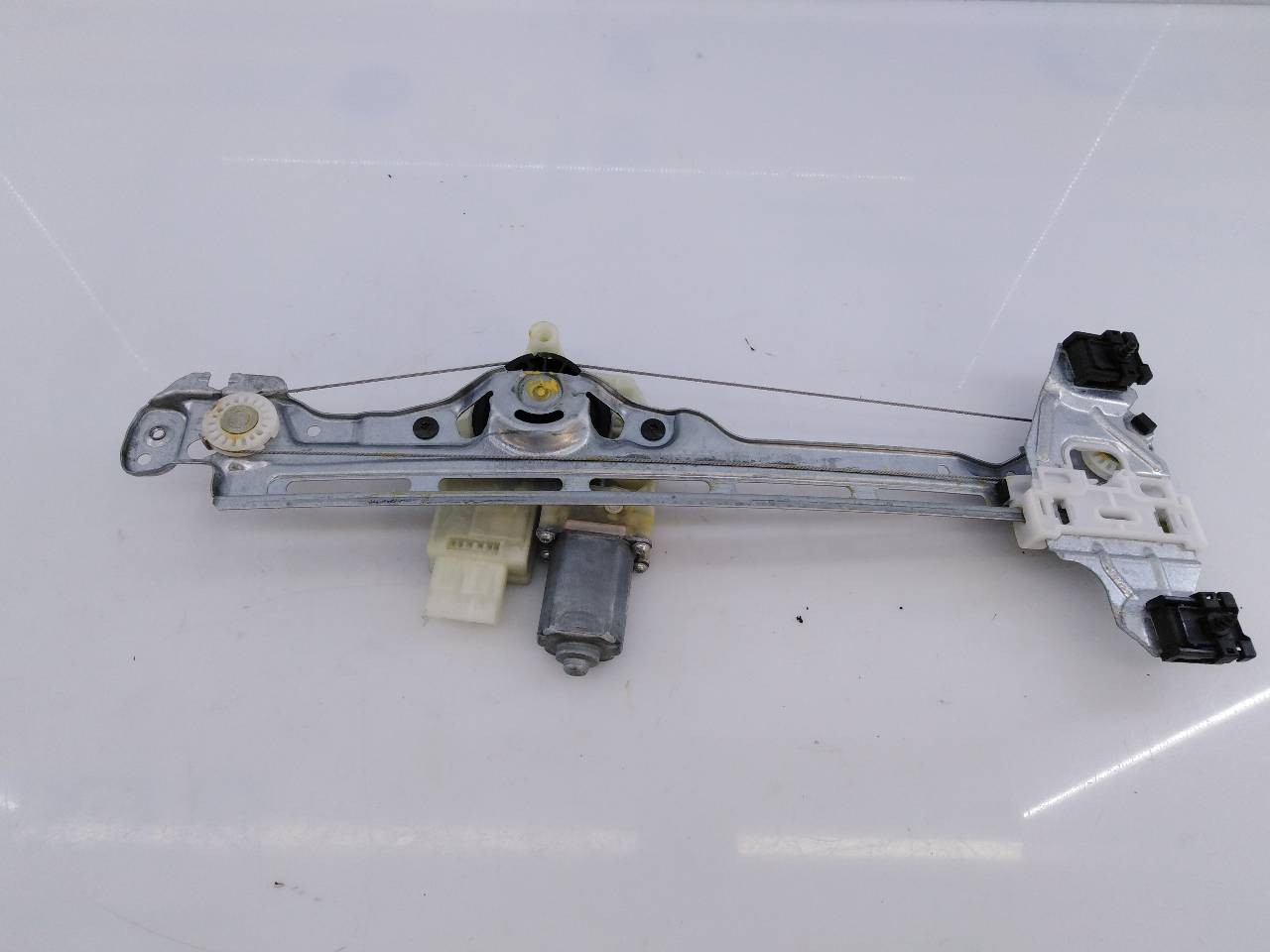ELEVALUNAS TRASERO IZQUIERDO PEUGEOT 308 E1-A4-12-2 E1A4122 - Vista 3