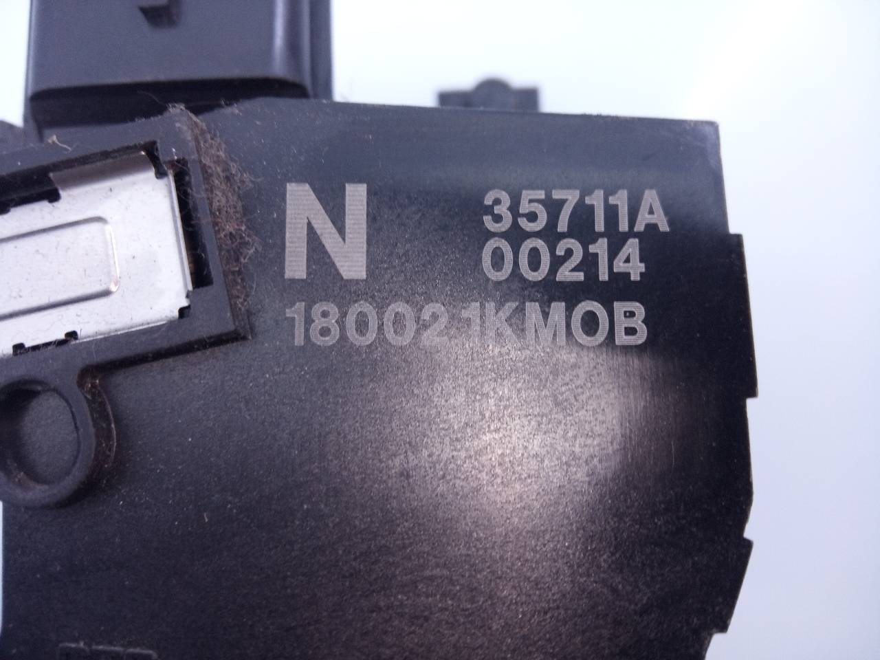 PEDAL ACELERADOR NISSAN JUKE (F15) 180021KMOB / E3-B4-22-3 / 35711A00214 180021KMOBE3B422335711A00214 - Vista 2