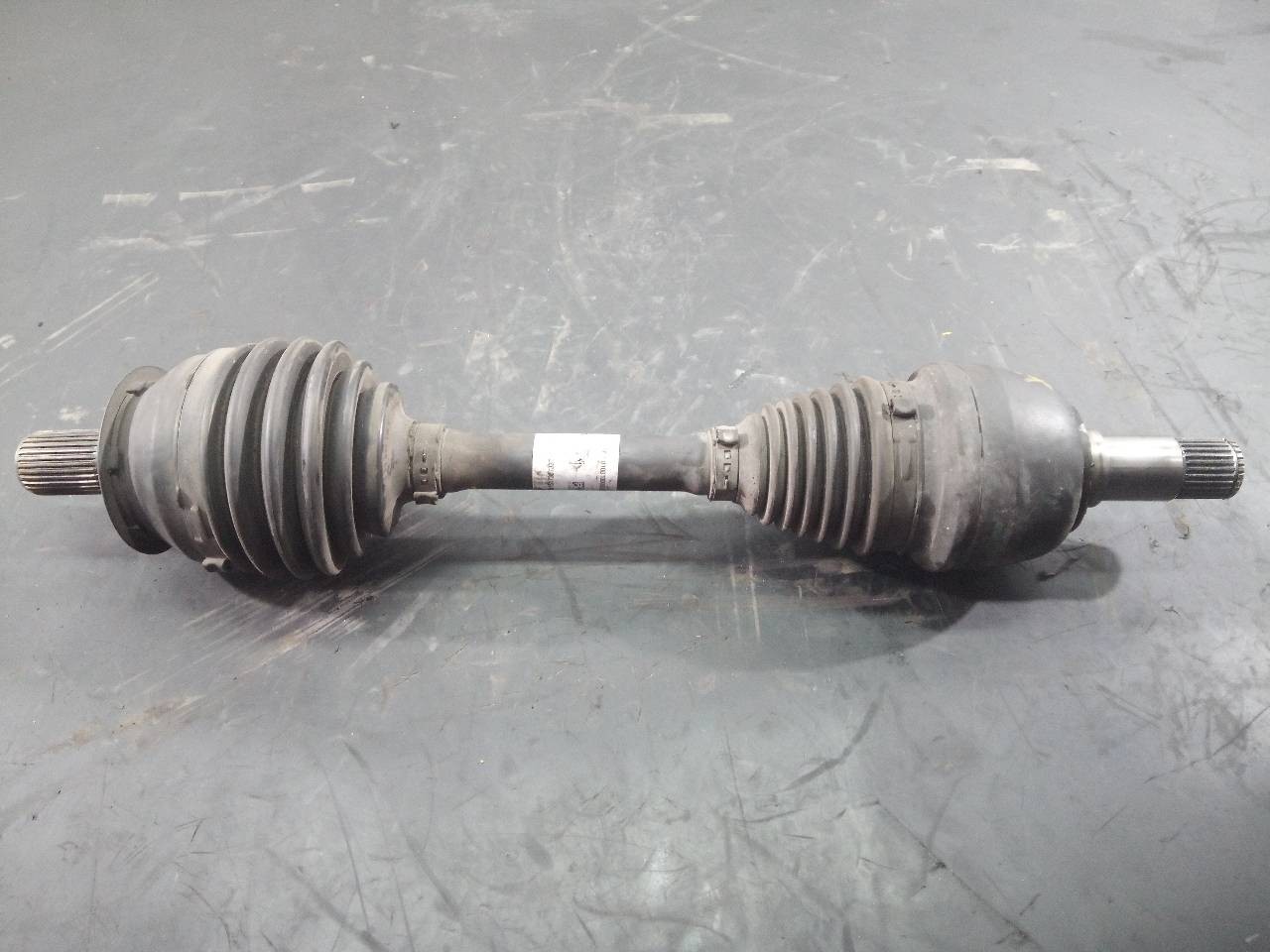 TRANSMISION DELANTERA IZQUIERDA MERCEDES-BENZ CLASE A (W176) 12463309400 / P1-B6-11 / 1517307337 12463309400P1B6111517307337