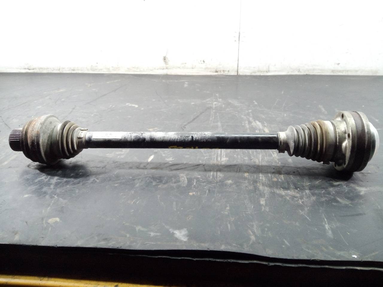 TRANSMISION TRASERA DERECHA AUDI Q5 (8R) 8R0501203C / P1-B6-33 8R0501203CP1B633