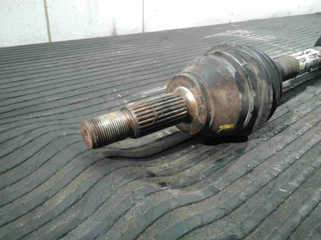 TRANSMISION DELANTERA DERECHA FORD TRANSIT COURIER ET763B436AA / P1-A6-13 ET763B436AAP1A613 - Vista 2