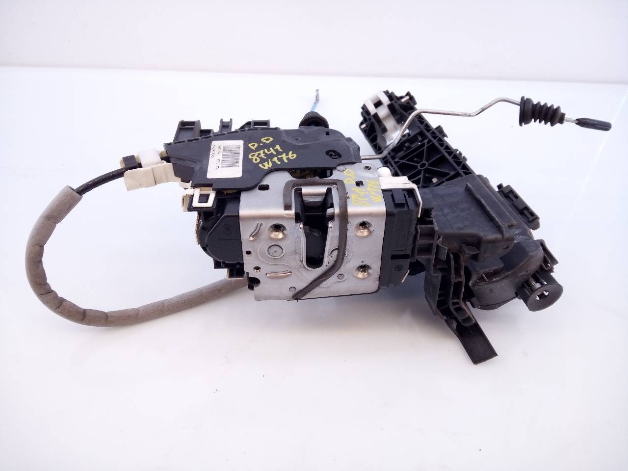 CERRADURA PUERTA DELANTERA DERECHA MERCEDES-BENZ CLASE A (W176) A2047601800 / E1-B3-8-2 / 01150182002 A2047601800E1B38201150182002 - Vista 2