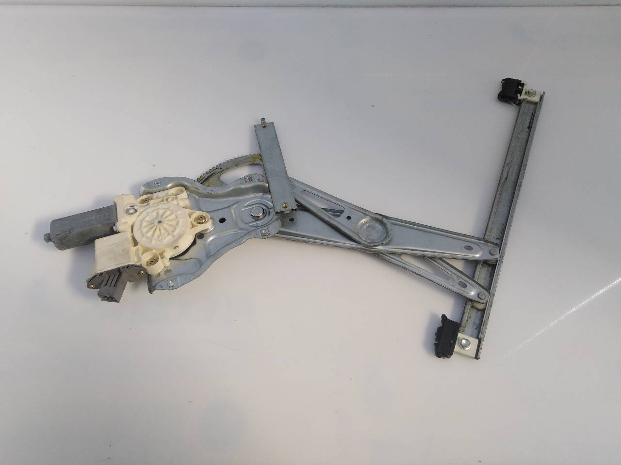 ELEVALUNAS DELANTERO DERECHO TOYOTA AVENSIS BERLINA (T25) 6981005050 / E2-B4-61-2 / 994024 6981005050E2B4612994024 - Vista 3