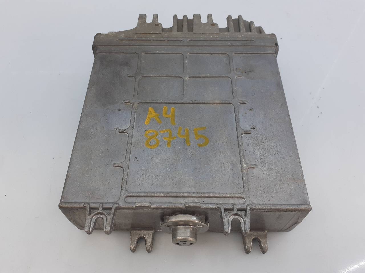 CENTRALITA MOTOR UCE AUDI A4 BERLINA (B5) 028906021CE / E2-A1-45-3 / 0281001425 028906021CEE2A14530281001425