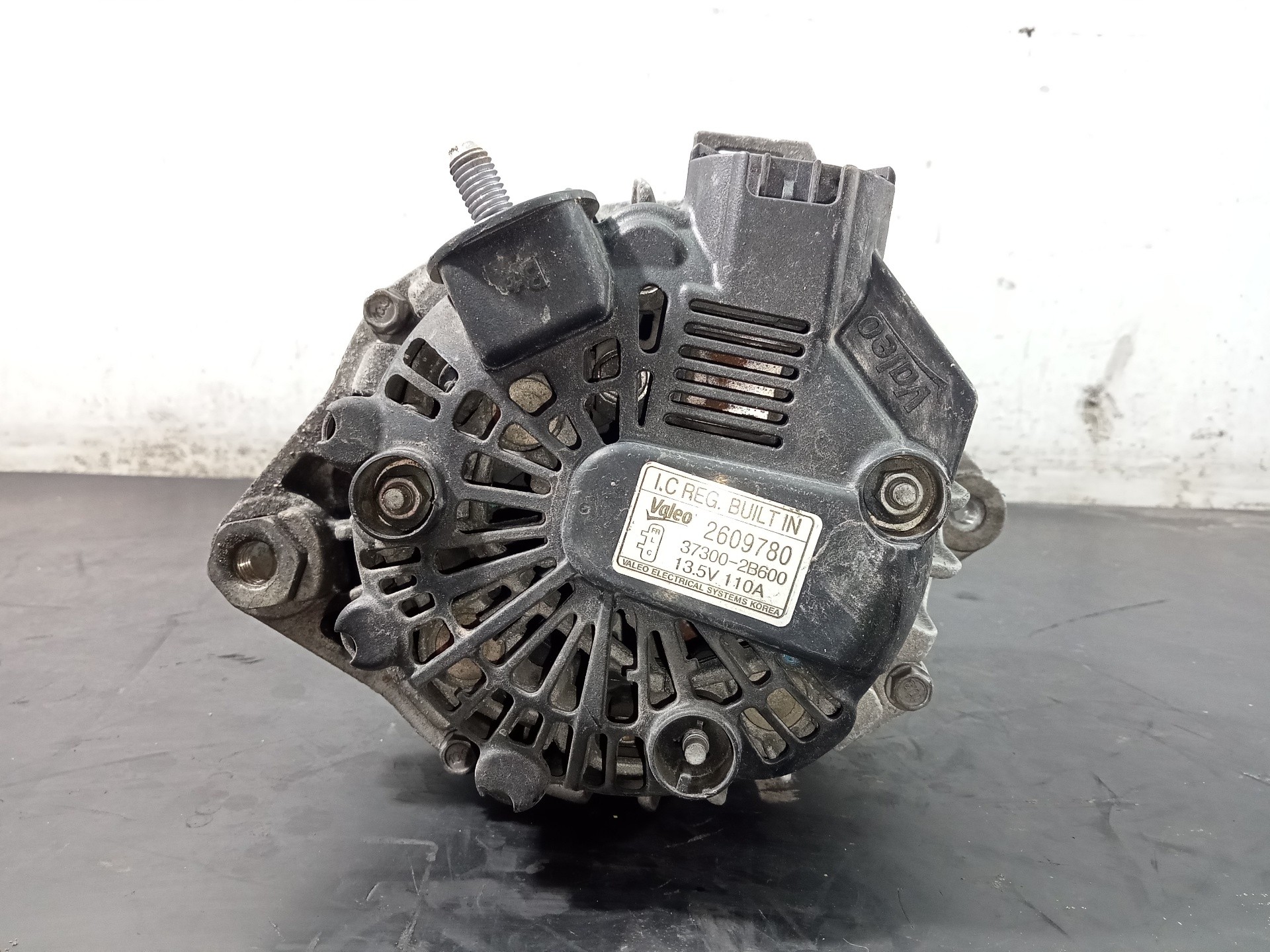ALTERNADOR HYUNDAI IX35 373002B600 / P3-A4-19-2 373002B600P3A4192 - Vista 2