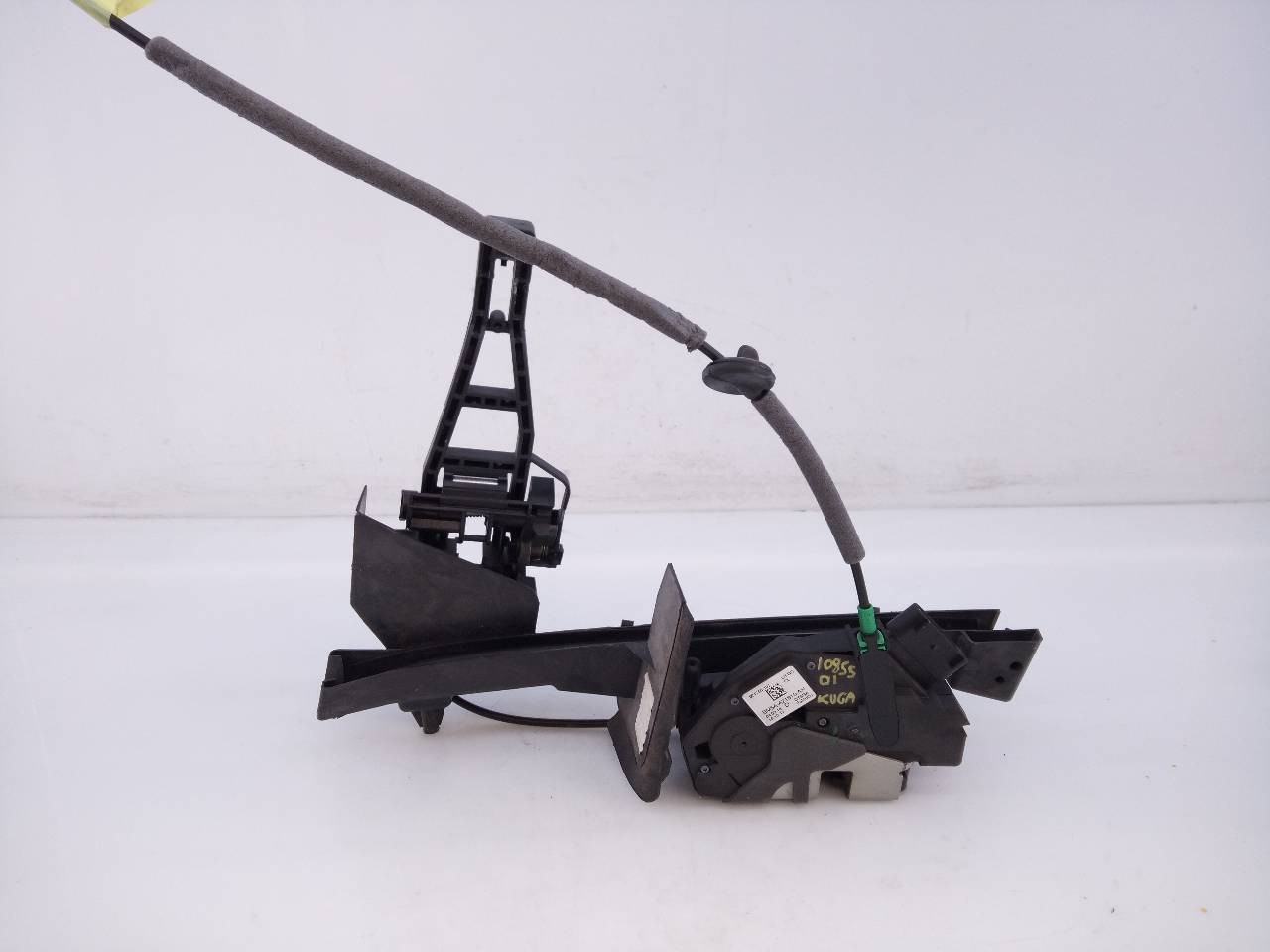 CERRADURA PUERTA DELANTERA IZQUIERDA FORD KUGA (CBS) BM5AA21813AH / E2-B3-53-2 BM5AA21813AHE2B3532