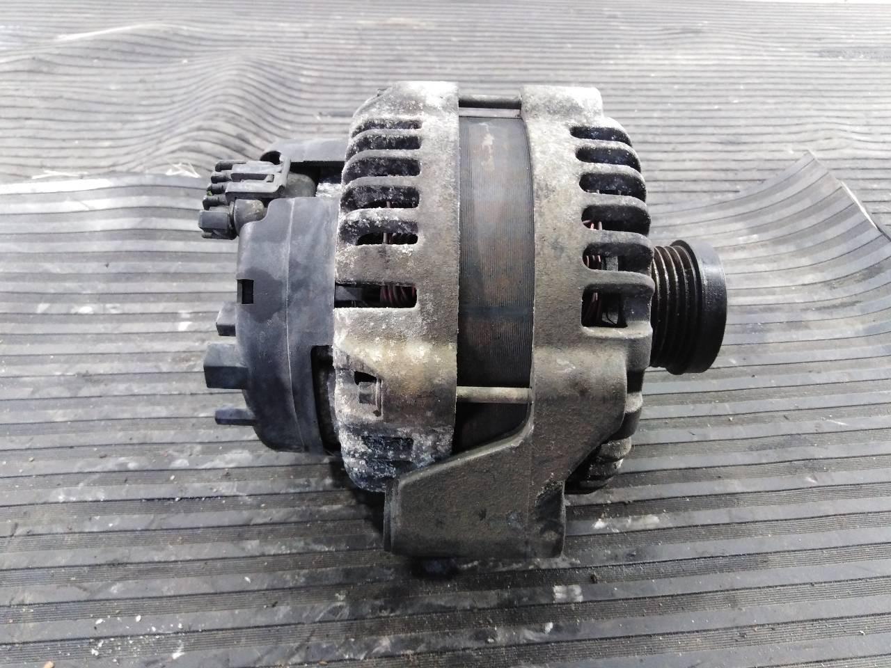 ALTERNADOR SSANGYONG RODIUS A1621543802 / P3-A4-28-5 A1621543802P3A4285