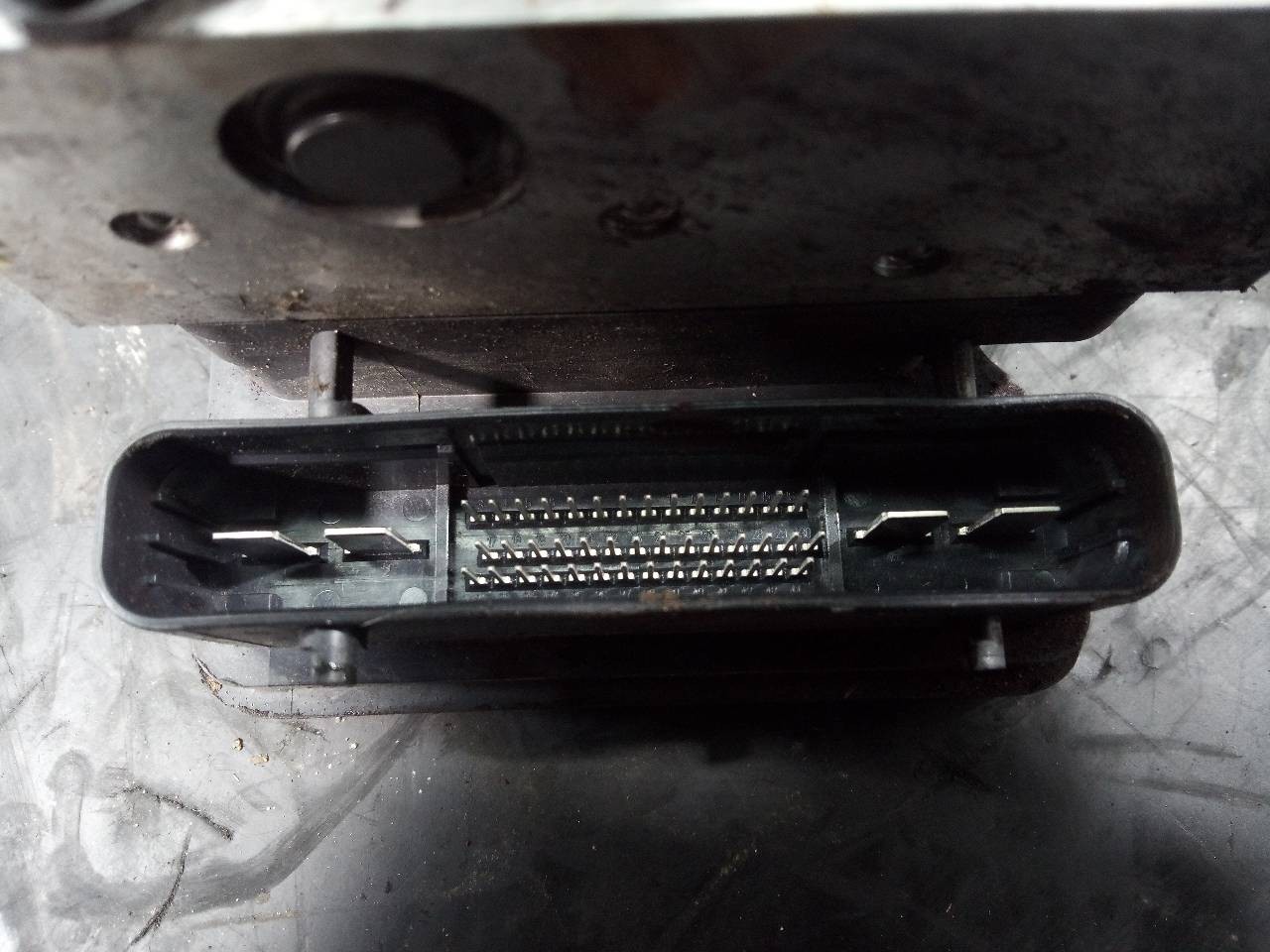 ABS HYUNDAI IX55 5890031700 / P3-A8-14-4 / 5WY7883B 5890031700P3A81445WY7883B - Vista 2