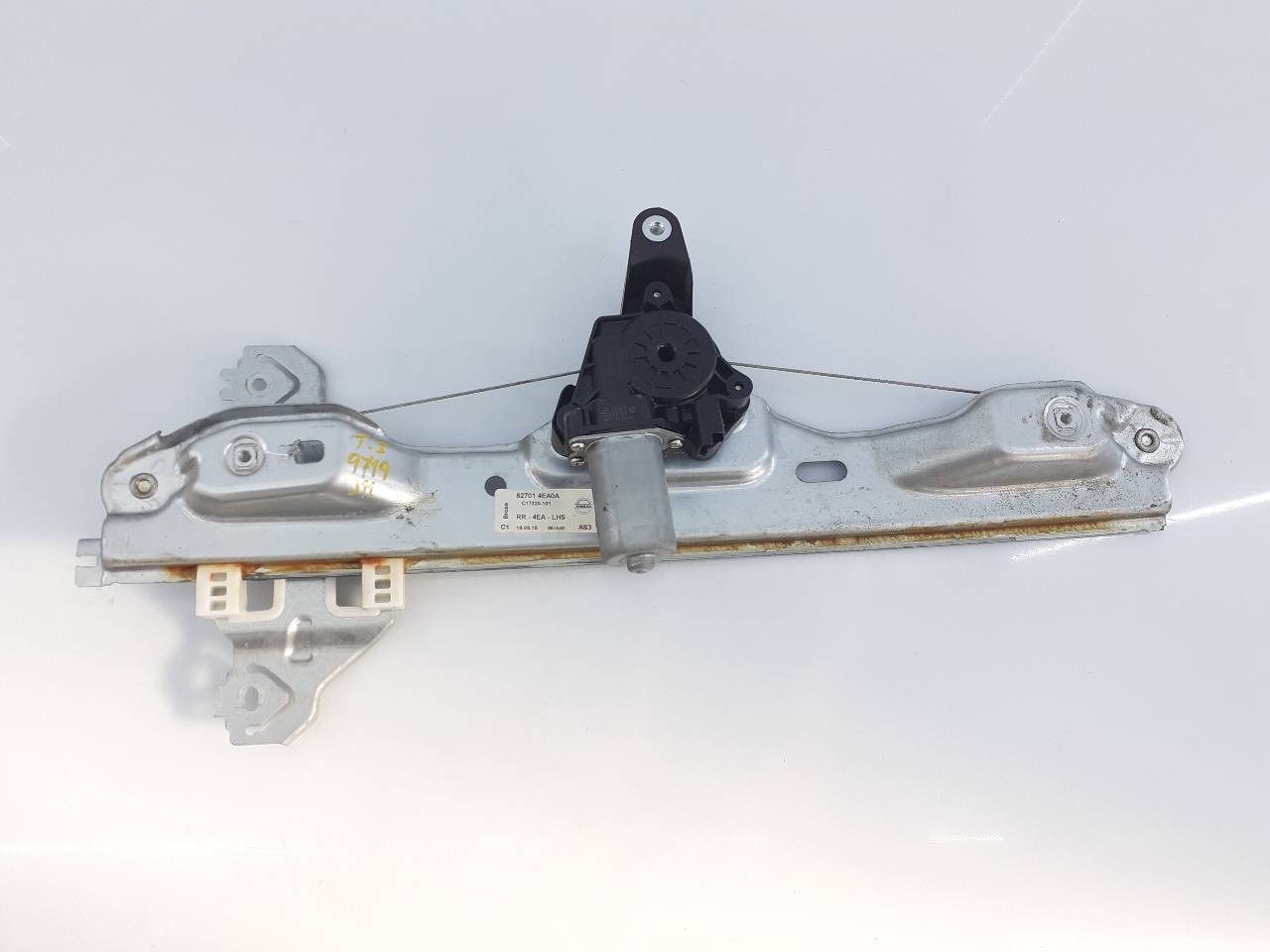 ELEVALUNAS TRASERO IZQUIERDO NISSAN QASHQAI (J11) 827014EA0A / E2-A4-5-2 827014EA0AE2A452 - Vista 2
