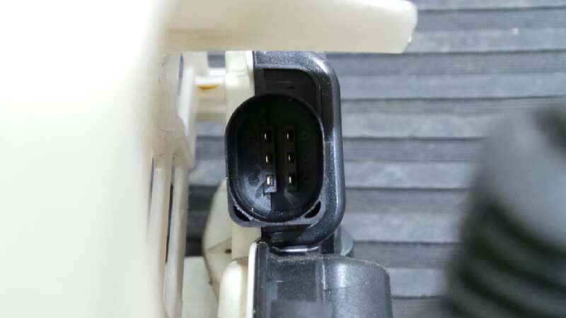 CERRADURA PUERTA DELANTERA DERECHA VOLKSWAGEN TIGUAN (5N1) 5N1837016C / E1-B6-36-4 5N1837016CE1B6364 - Vista 3