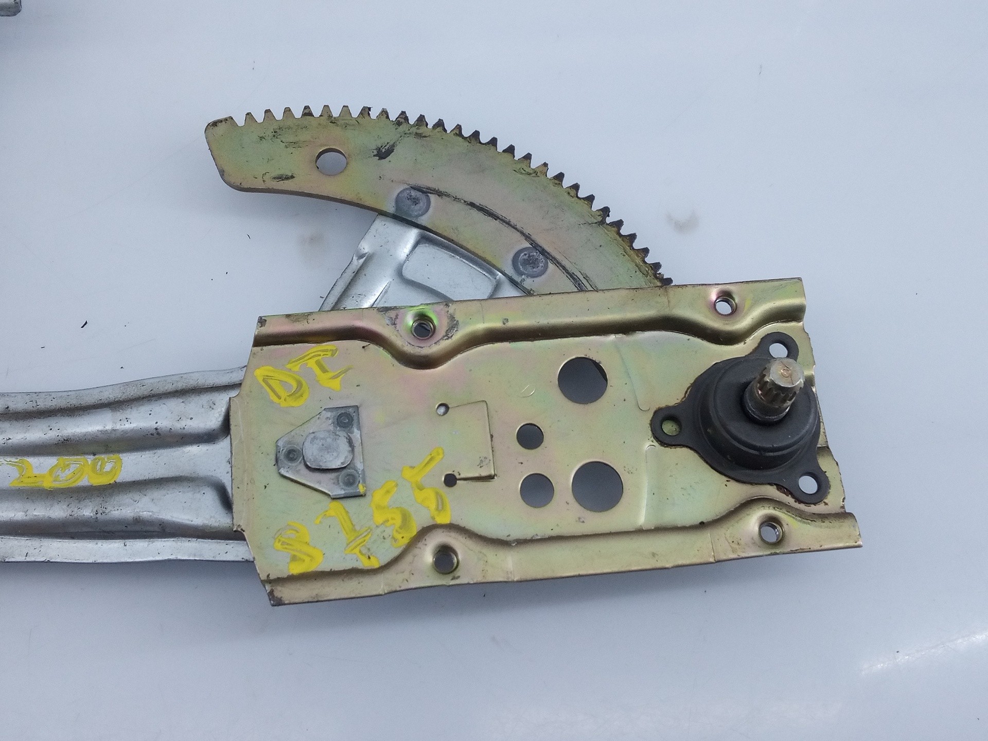ELEVALUNAS DELANTERO IZQUIERDO MITSUBISHI L 200 (K6/7) E2-B3-61-1 E2B3611 - Vista 2