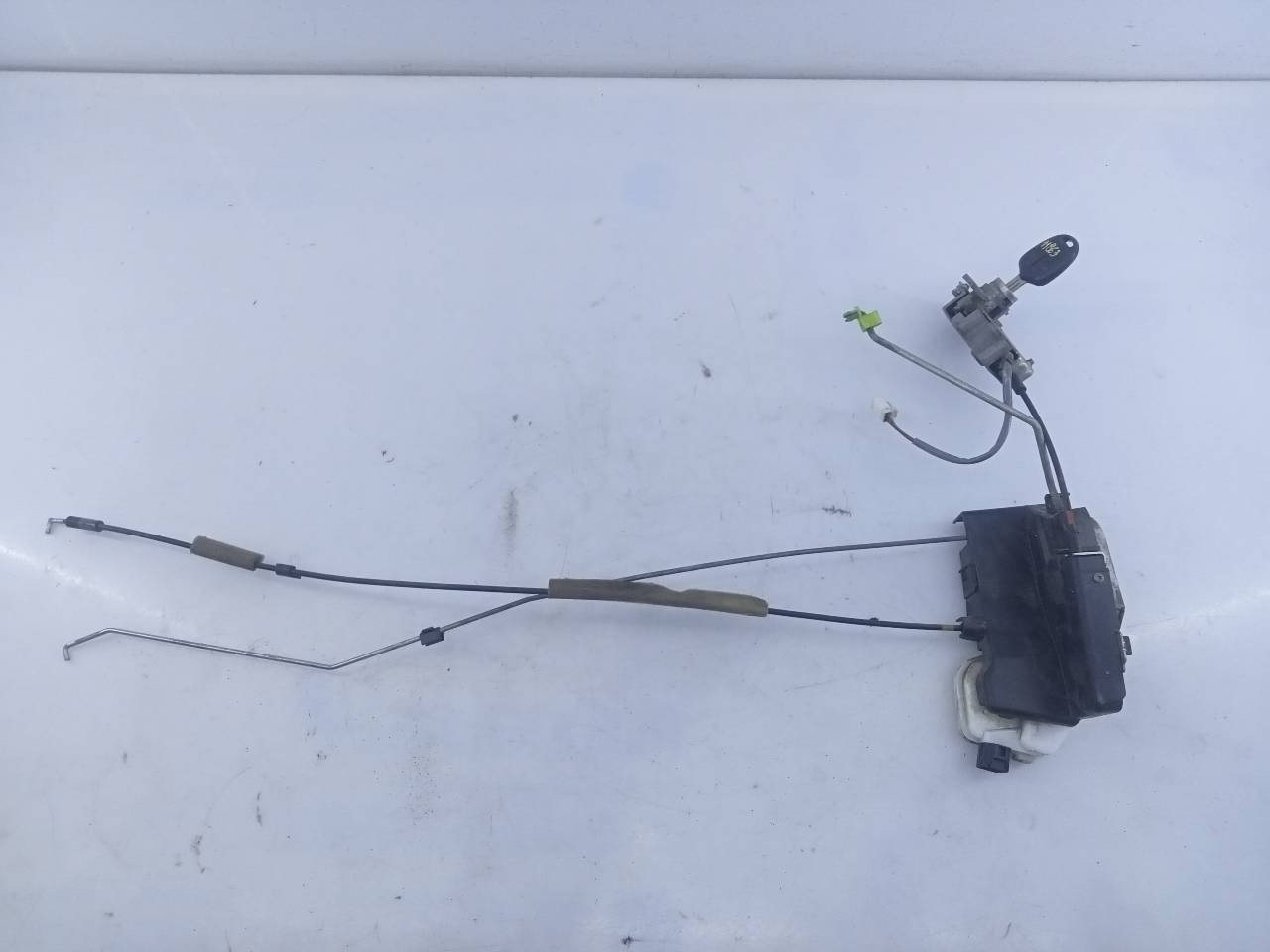 CERRADURA PUERTA DELANTERA IZQUIERDA MITSUBISHI MONTERO (V80/V90) E2-B4-55-2 E2B4552