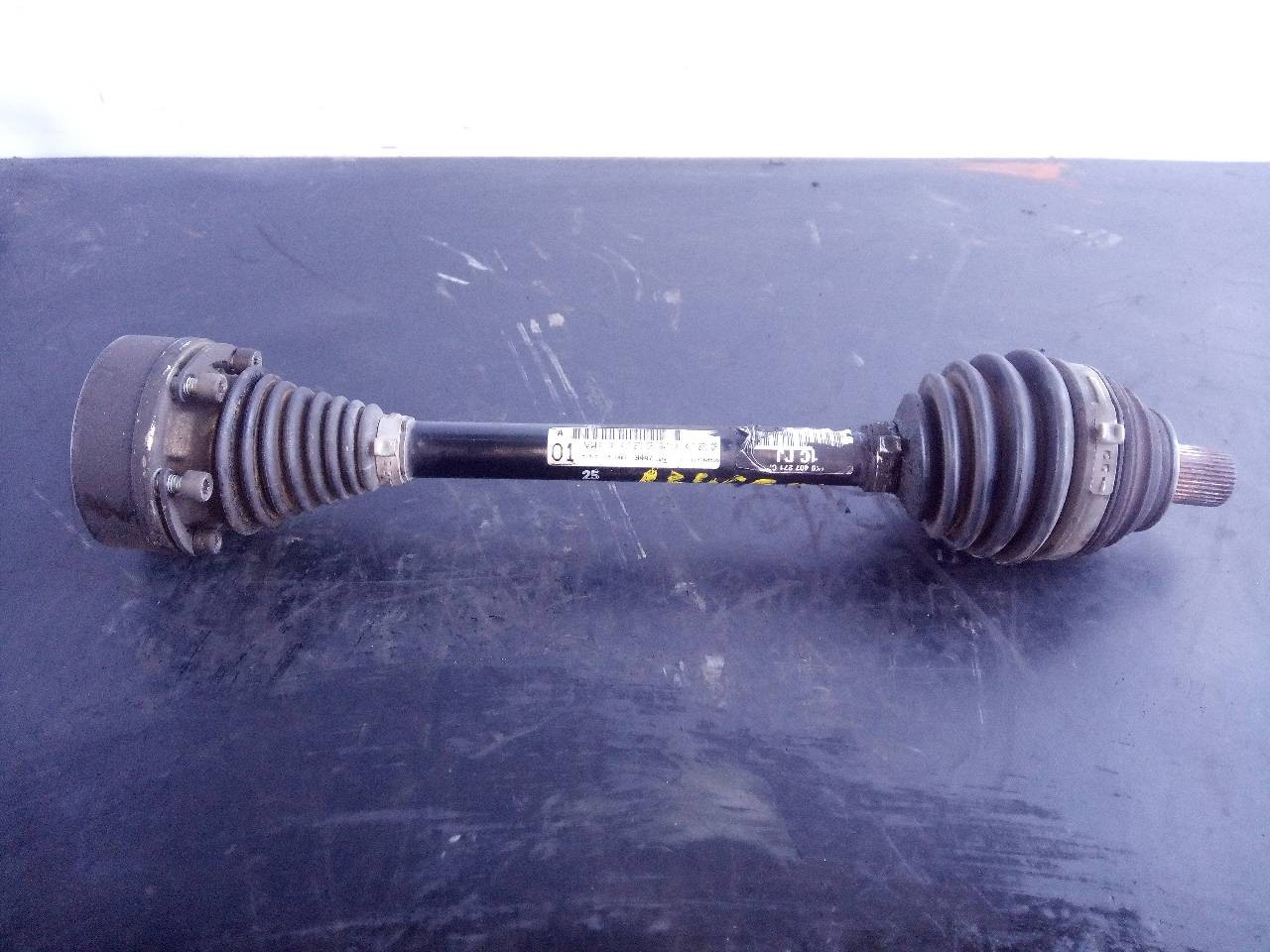 TRANSMISION DELANTERA IZQUIERDA VOLKSWAGEN GOLF VI (5K1) 1K0407271CP / P1-A6-14 1K0407271CPP1A614