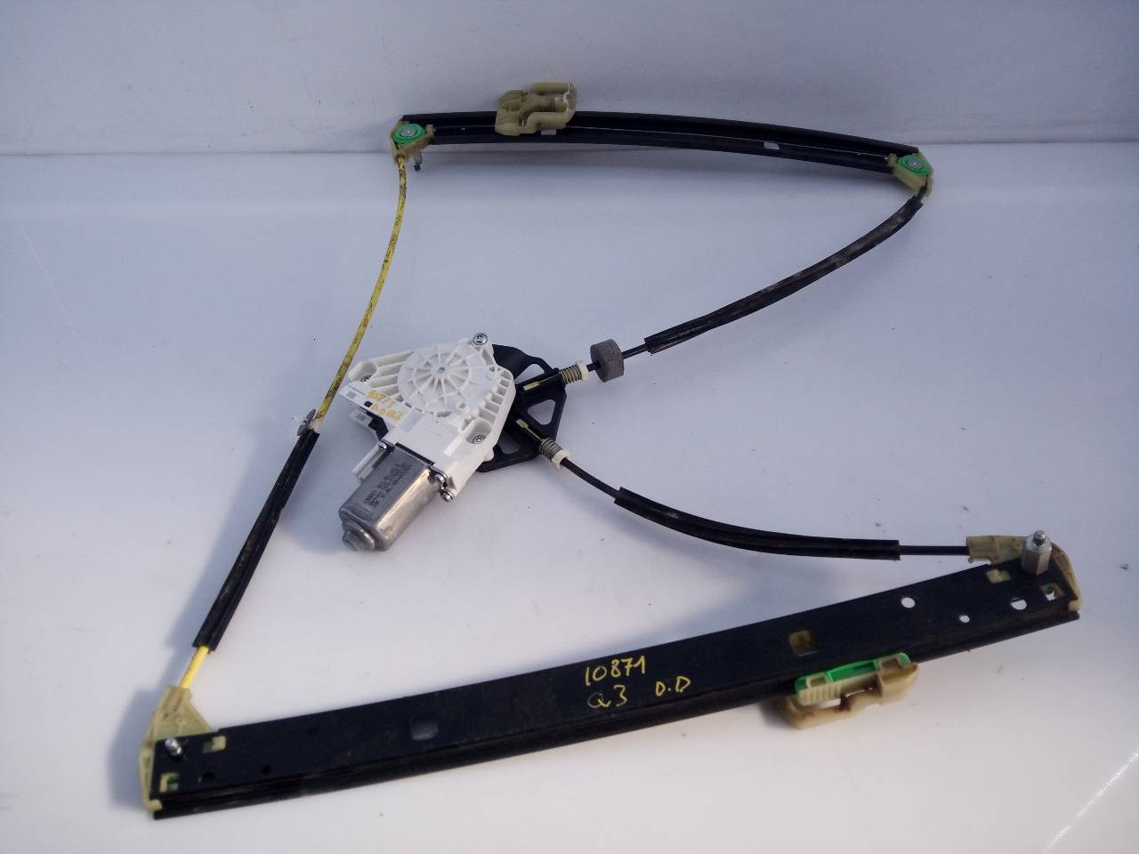 ELEVALUNAS DELANTERO DERECHO AUDI Q3 (8UG) 8K0959802B / E1-B6-34-1 8K0959802BE1B6341