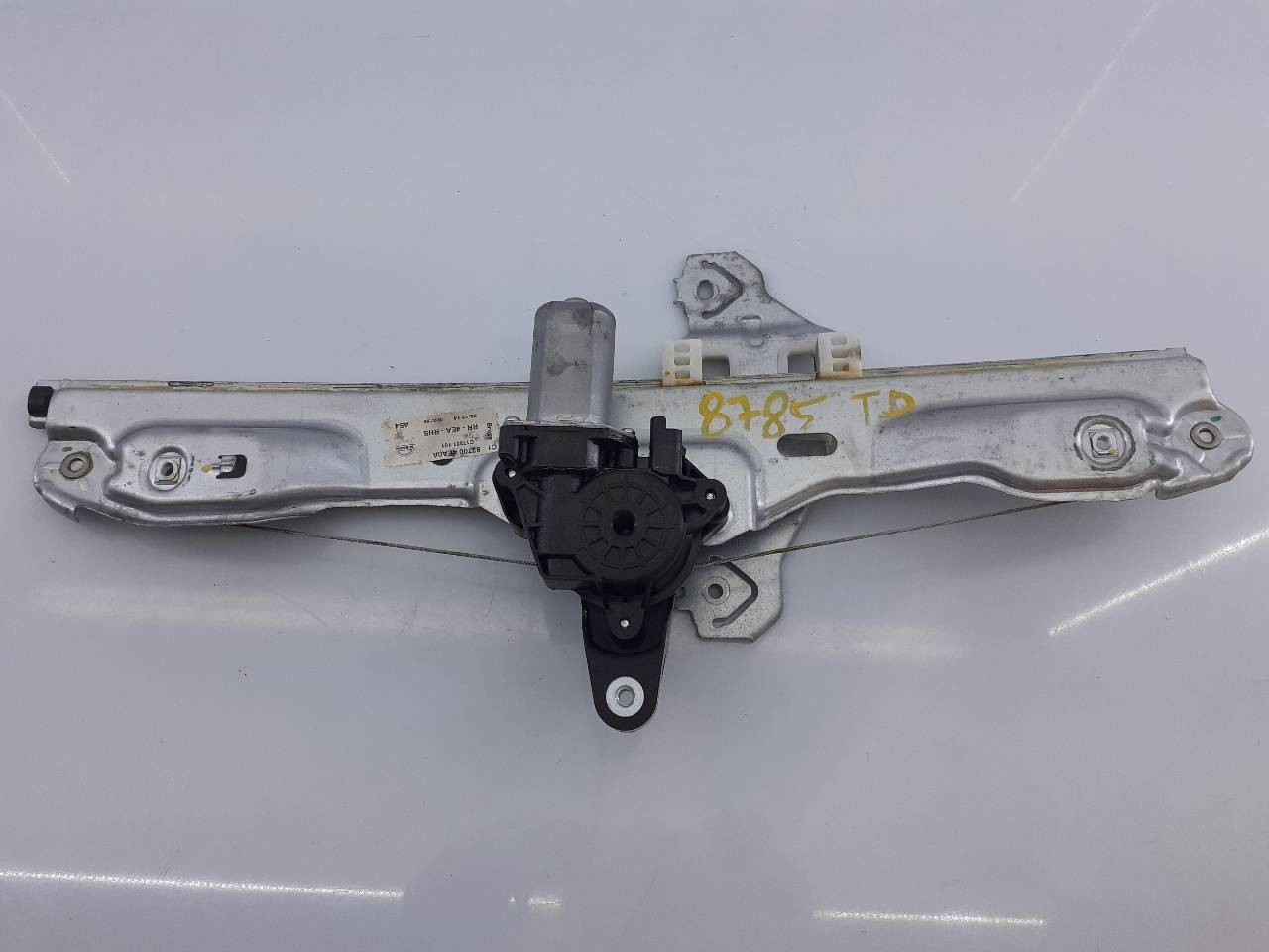ELEVALUNAS TRASERO DERECHO NISSAN QASHQAI (J11) 827004EA0A / E2-A4-33-1 827004EA0AE2A4331