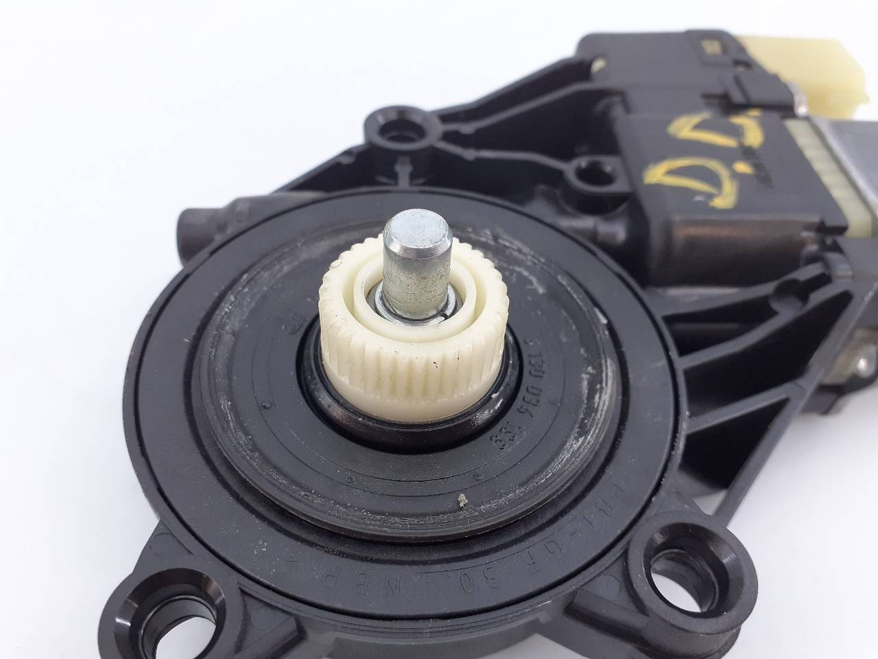 MOTOR ELEVALUNAS DELANTERO DERECHO FORD FIESTA (CCN) 0130822619 / E2-B3-3-2 0130822619E2B332 - Vista 3