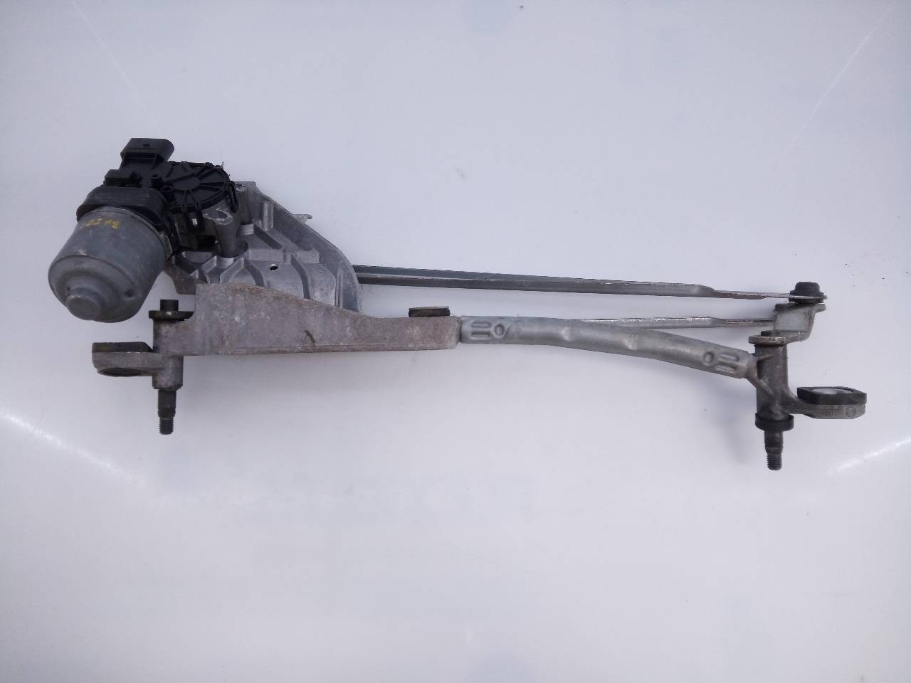 MOTOR LIMPIA DELANTERO FORD FIESTA (CCN) 8A6117B571AB / E2-B3-15-2 / 0390241574 8A6117B571ABE2B31520390241574