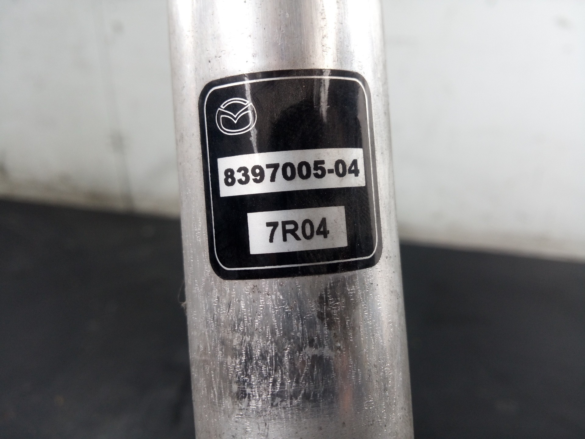 CONDENSADOR / RADIADOR AIRE ACONDICIONADO MAZDA 3 LIM. () 839700504 / P2-A4-4 839700504P2A44 - Vista 3